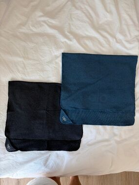 Alo Performance No Sweat Hand Towel